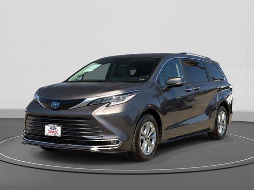 Predawn Gray Mica 2022 Toyota Sienna Limited