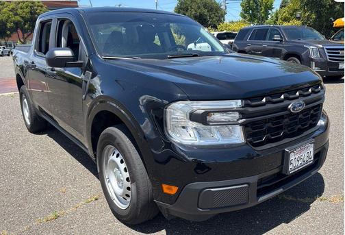 SHADOW BLACK 2024 Ford Maverick XL