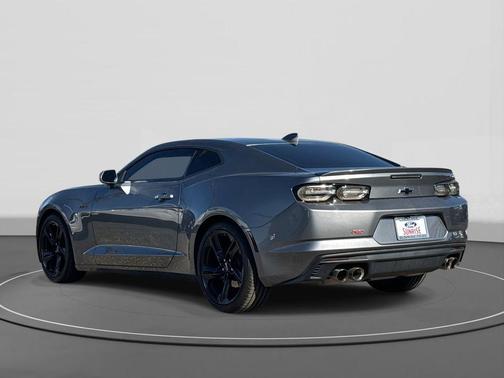 2021 Chevrolet Camaro RWD Coupe LT1