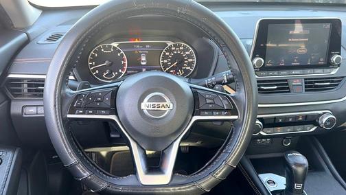 Deep Blue Pearl 2021 Nissan Altima SR FWD
