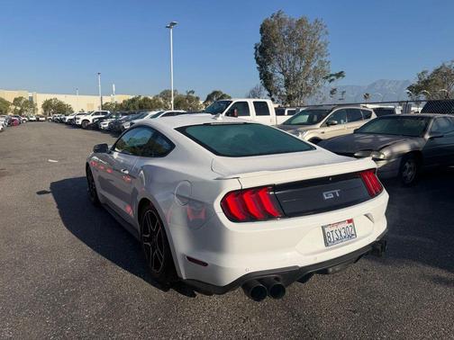 Oxford White 2020 Ford Mustang GT