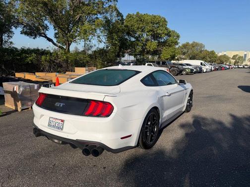 Oxford White 2020 Ford Mustang GT