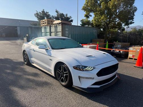 Oxford White 2020 Ford Mustang GT