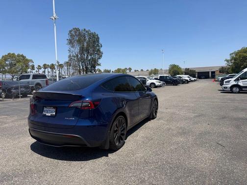 Blue 2022 Tesla Model Y Performance Dual Motor All-Wheel Drive