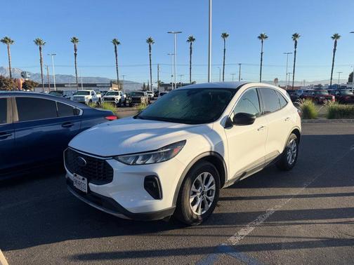 Oxford White 2024 Ford Escape Active