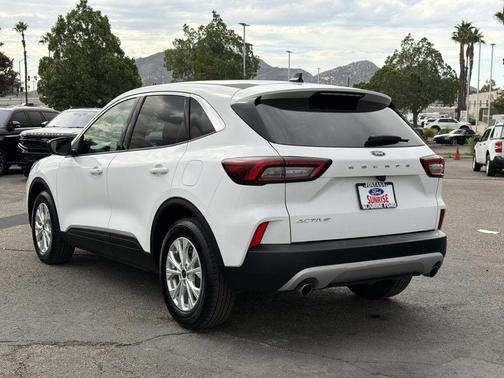 Oxford White 2024 Ford Escape Active