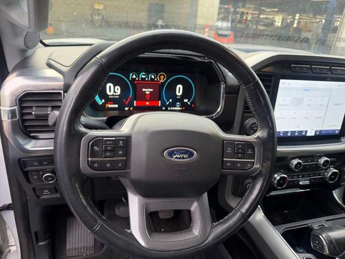 Star White Metallic Tri-Coat 2022 Ford F-150 Lariat