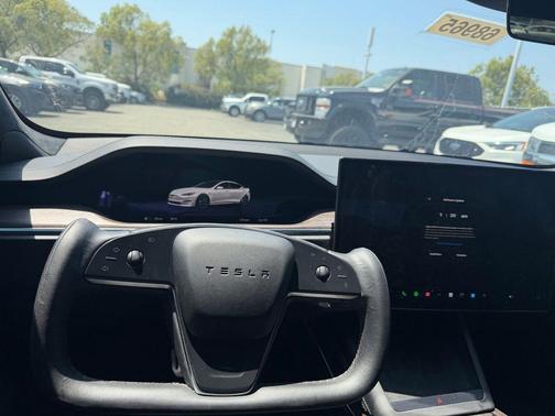 Pearl White Multi-Coat 2022 Tesla Model S Base