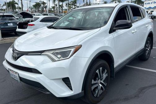 2018 Toyota RAV4 LE