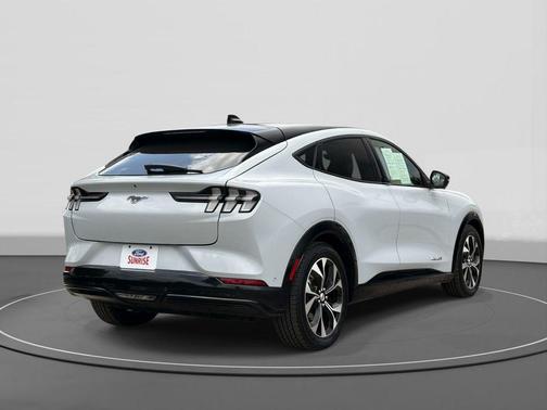 SPACE WHITE METALLIC 2021 Ford Mustang Mach-E Premium