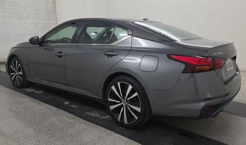 2021 Nissan Altima SR FWD