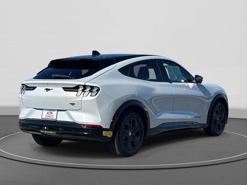2022 Ford Mustang Mach-E California Route 1