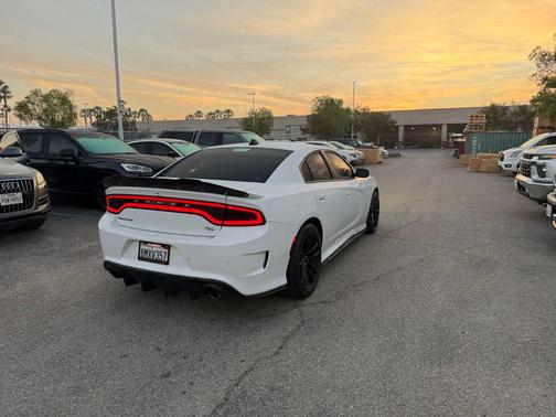 White Knuckle Clearcoat 2019 Dodge Charger R/T