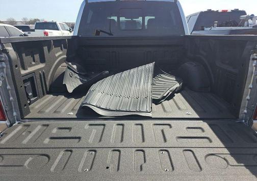 ICONIC SILVER METALLIC 2024 Ford F-150 Lariat