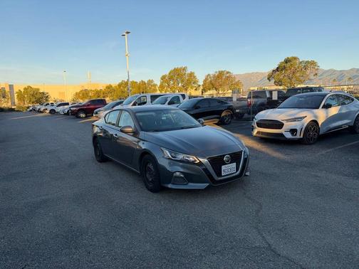 2020 Nissan Altima S FWD