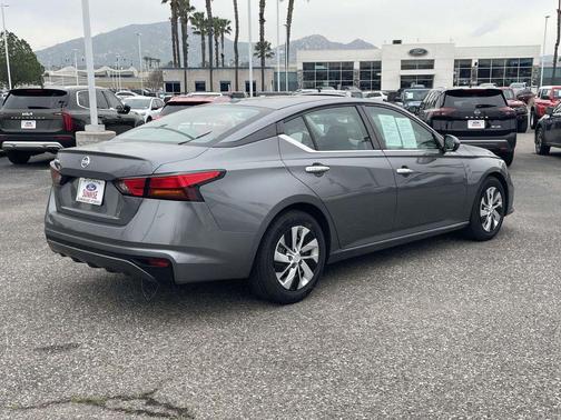 2020 Nissan Altima S FWD