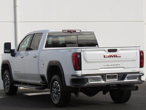 Summit White 2025 GMC Sierra 2500 SLT