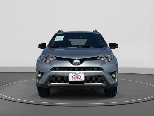 2018 Toyota RAV4 Hybrid SE