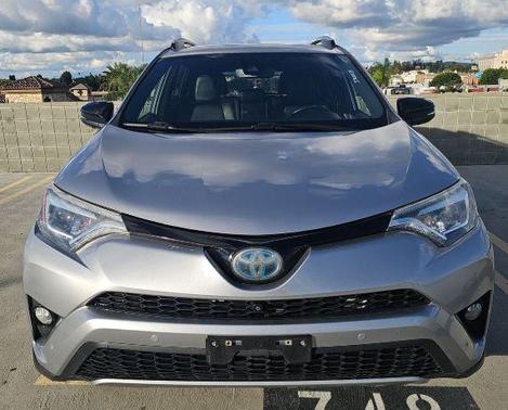 2018 Toyota RAV4 Hybrid SE
