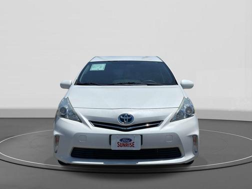 Blizzard Pearl 2012 Toyota Prius v Three