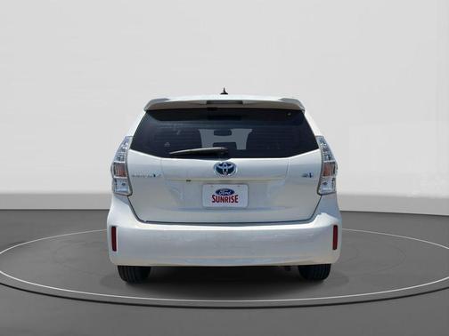 Blizzard Pearl 2012 Toyota Prius v Three