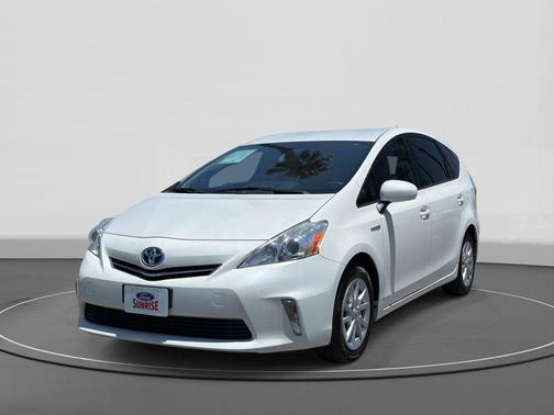 Blizzard Pearl 2012 Toyota Prius v Three