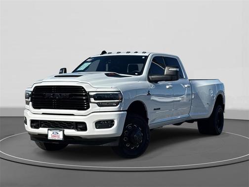 2024 RAM 3500 Laramie Crew Cab 4x4 8' Box