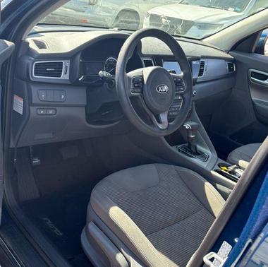 2017 Kia Niro LX