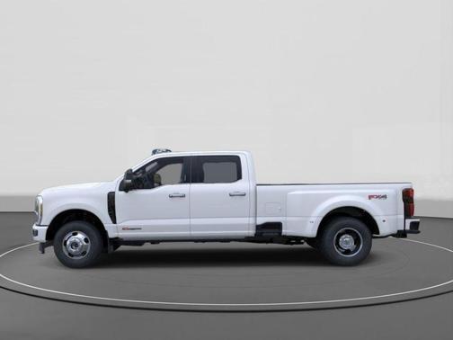 Star White Metallic Tri-Coat 2026 Ford F-350 Platinum