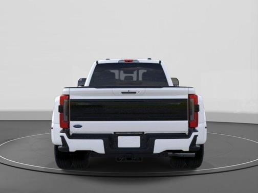 Star White Metallic Tri-Coat 2026 Ford F-350 Platinum