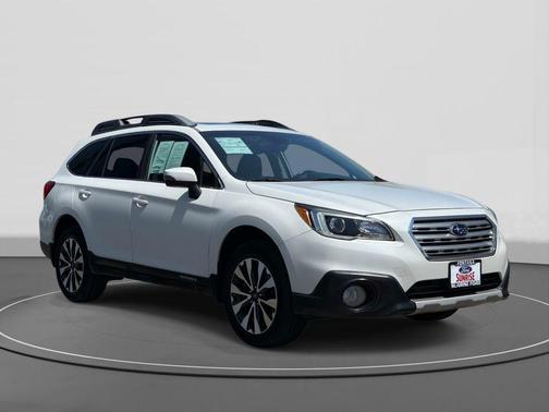 Crystal White Pearl 2017 Subaru Outback 3.6R Limited