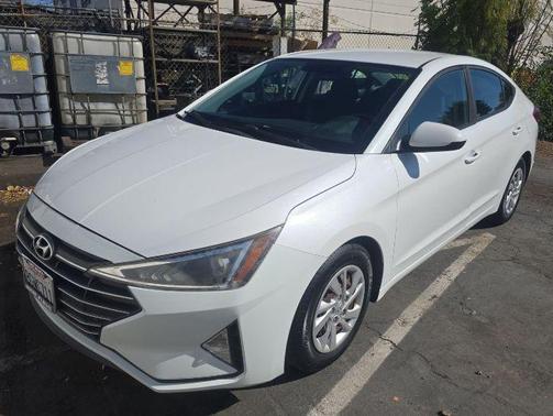 2019 Hyundai ELANTRA SE