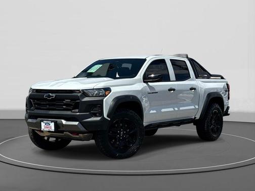 Summit White 2025 Chevrolet Colorado Trail Boss