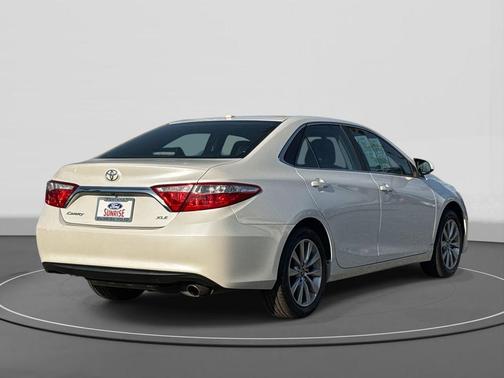 2017 Toyota Camry XLE