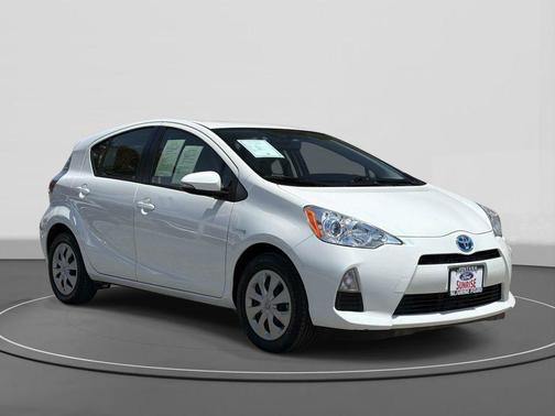 Moonglow 2014 Toyota Prius c One