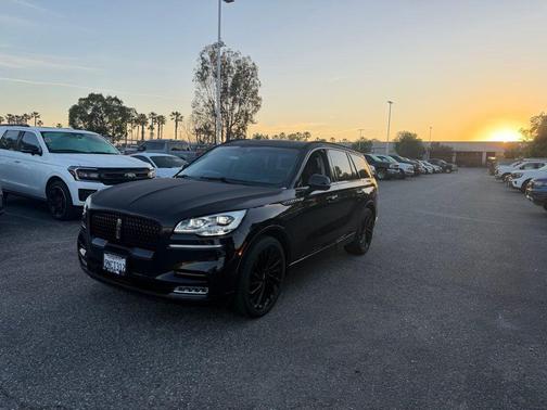 INFINITE BLACK MET CC 2023 Lincoln Aviator Reserve
