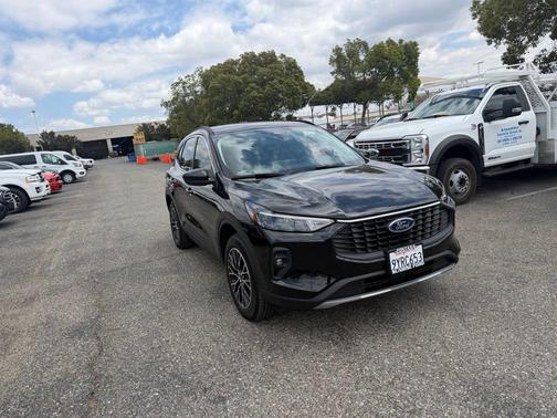 AGATE BLACK METALLIC 2025 Ford Escape PHEV SE
