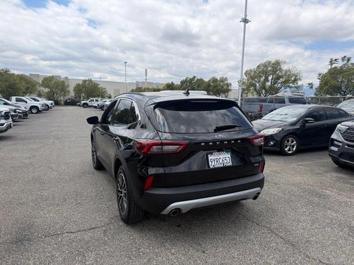 AGATE BLACK METALLIC 2025 Ford Escape PHEV SE