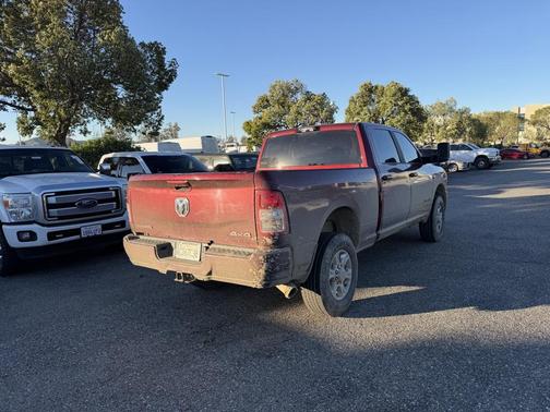 2022 RAM 2500 Big Horn Crew Cab 4x4 6'4' Box