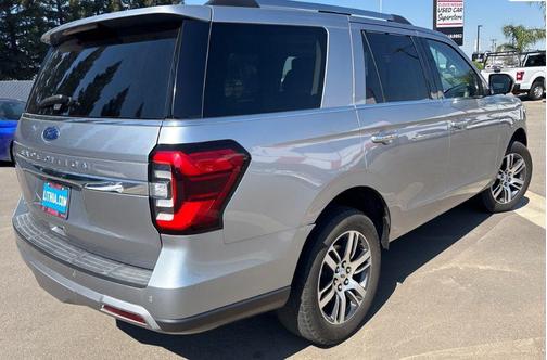 ICONIC SILVER METALLIC 2022 Ford Expedition Limited