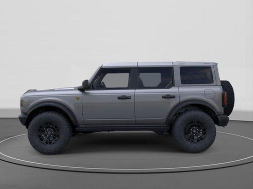Carbonized Gray Metallic 2026 Ford Bronco Badlands