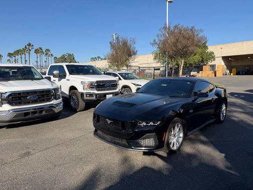 2024 Ford Mustang GT Premium