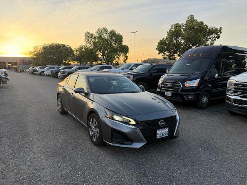 2023 Nissan Altima S FWD