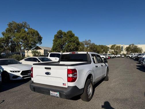 Oxford White 2022 Ford Maverick XL