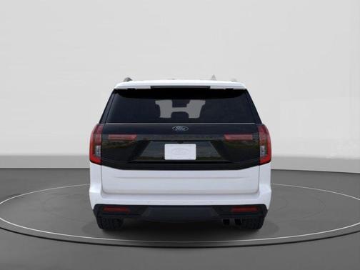 STAR WHITE MET TRI-COAT 2026 Ford Expedition Tremor