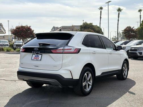 Star White Metallic Tri-Coat 2024 Ford Edge SEL