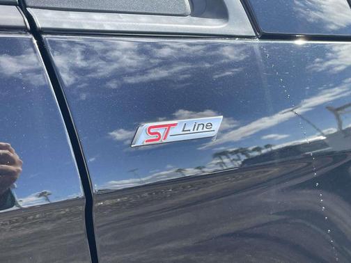 2024 Ford Edge ST Line