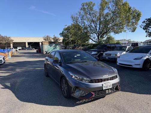 2023 Kia Forte GT-Line
