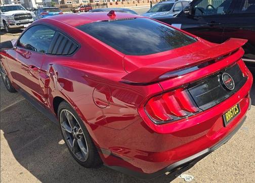 RAPID RED MET TINTED CC 2022 Ford Mustang GT Premium
