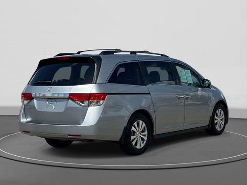 Lunar Silver Metallic 2017 Honda Odyssey EX